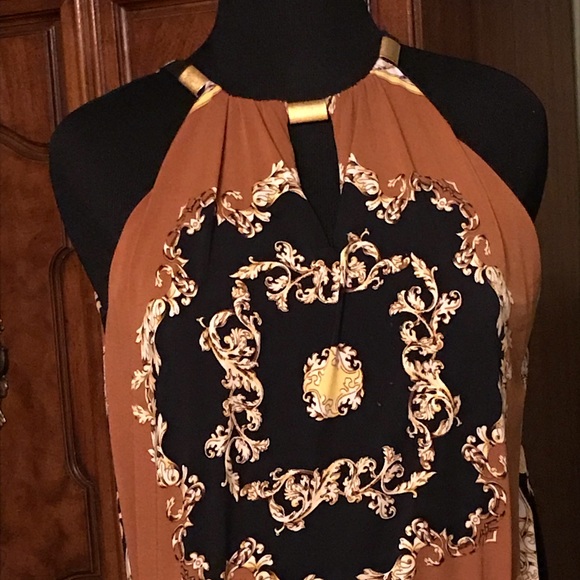 Beautiful & Sexy Top‼️❤️❤️❤️ - Picture 2 of 3